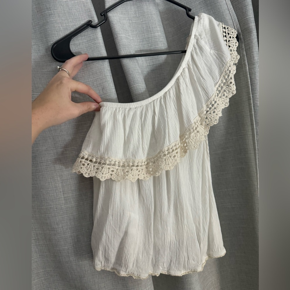 Cropped one sleeve top